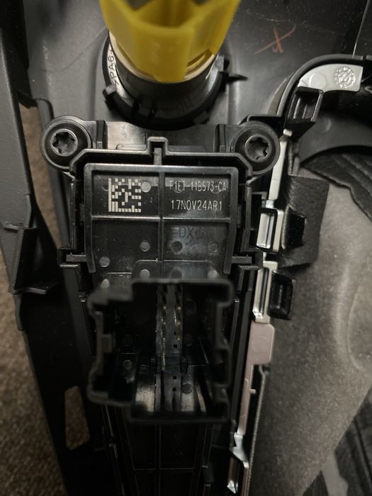 Кожух перемикання передач, рамка, тунель Ford focus