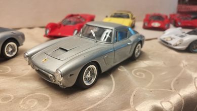 Ferrari 250gt berlinetta 1/18 Joef Evolution