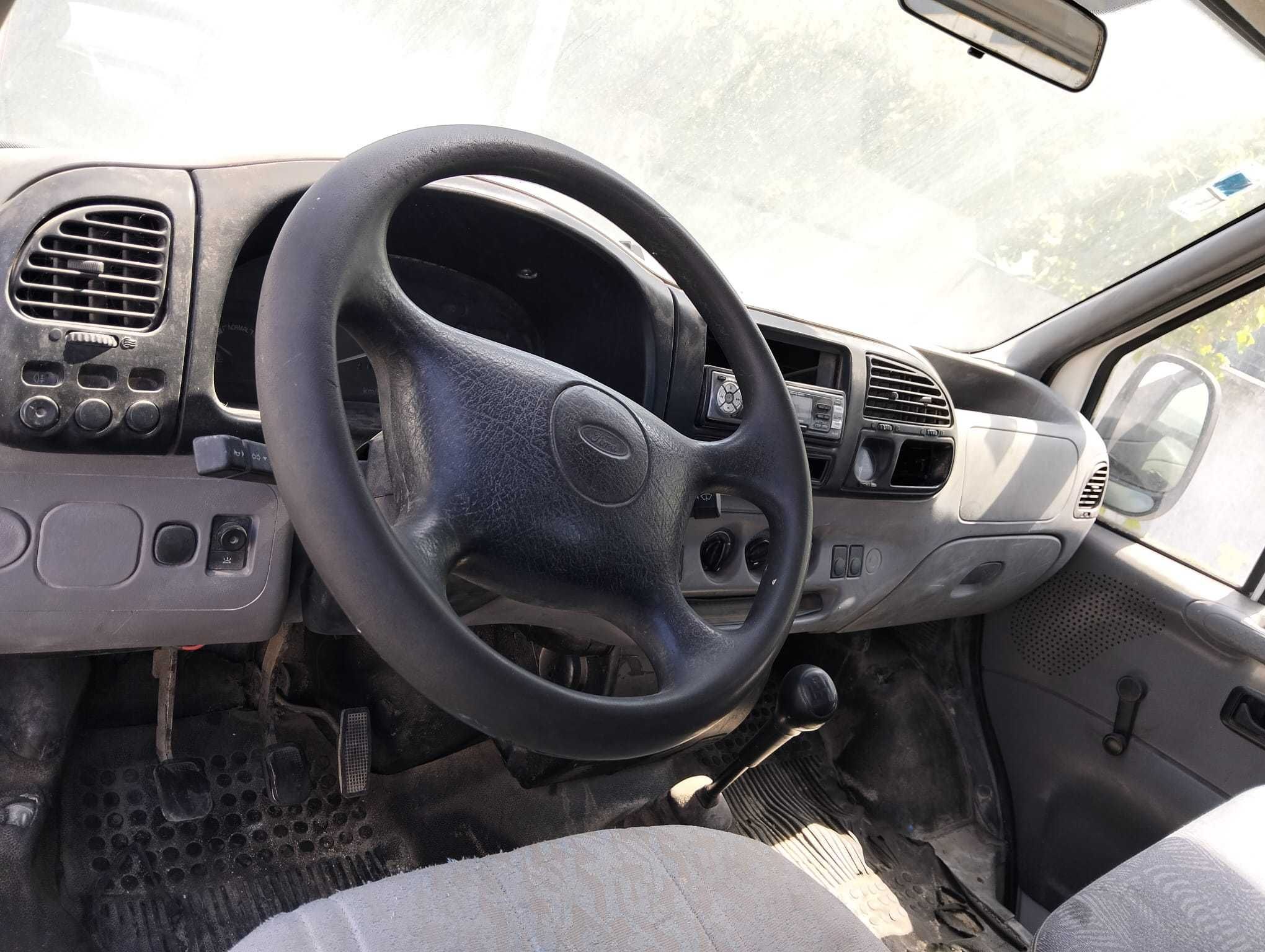 Ford Transit para peças