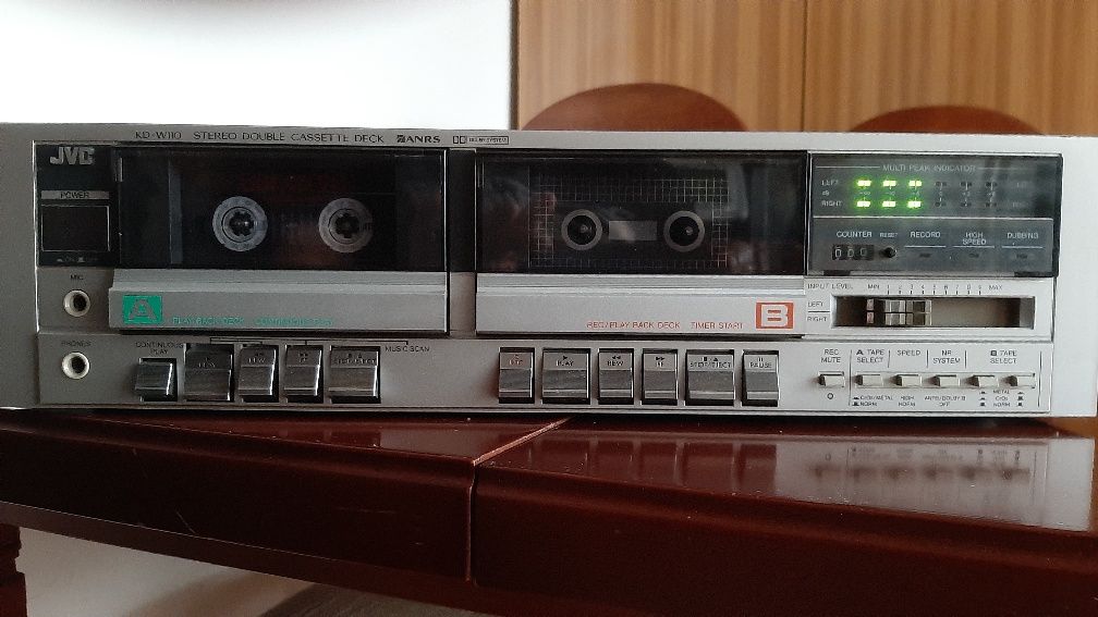 Magnetofon JVC KD-W110