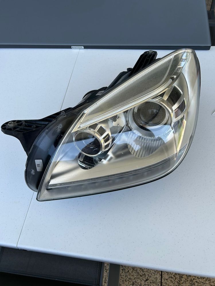 Farol mercedes SLK R172 impecavel