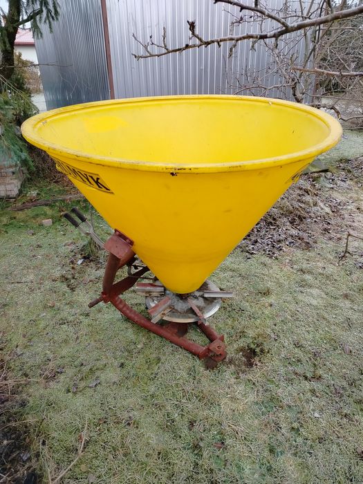 Lejek piaskarka, siewnik do nawozów