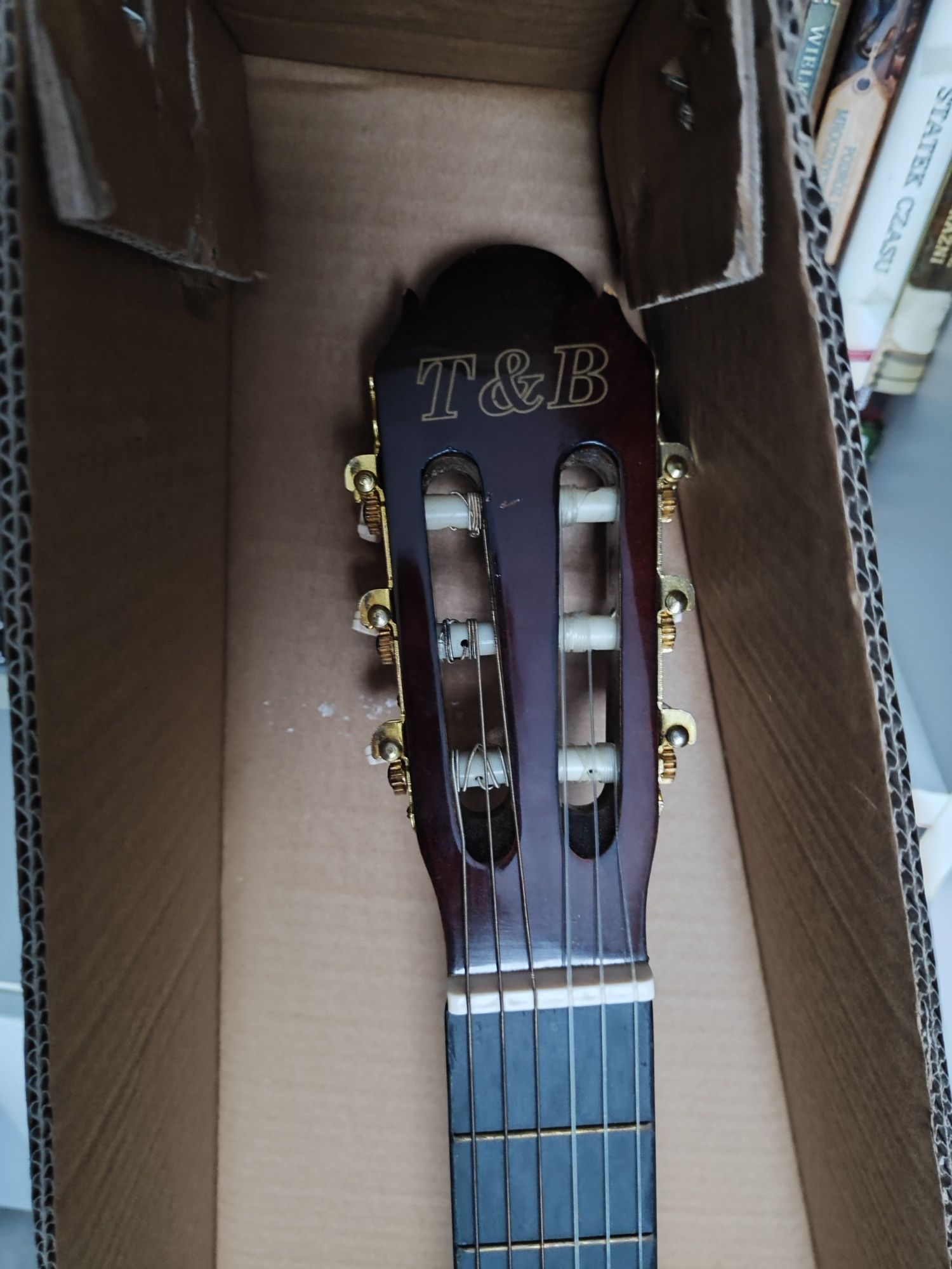 Gitara akustyczna klasyczna