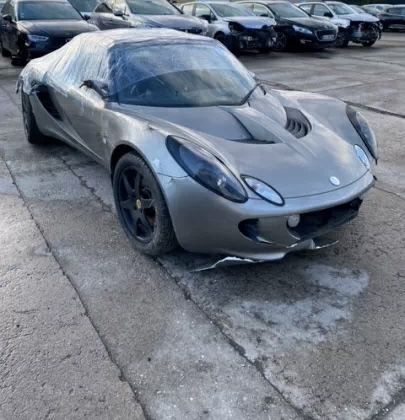 Lotus Elise 1.8 uszkodzony pali