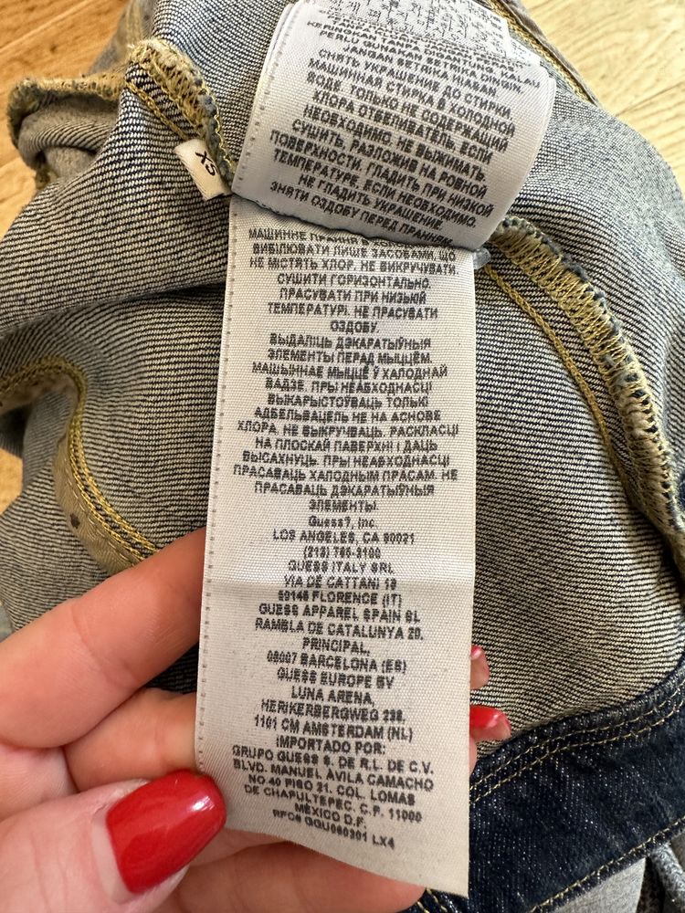 Katana kurtka Jeansowa sztuczne różowe odpinane futerko Guess XS