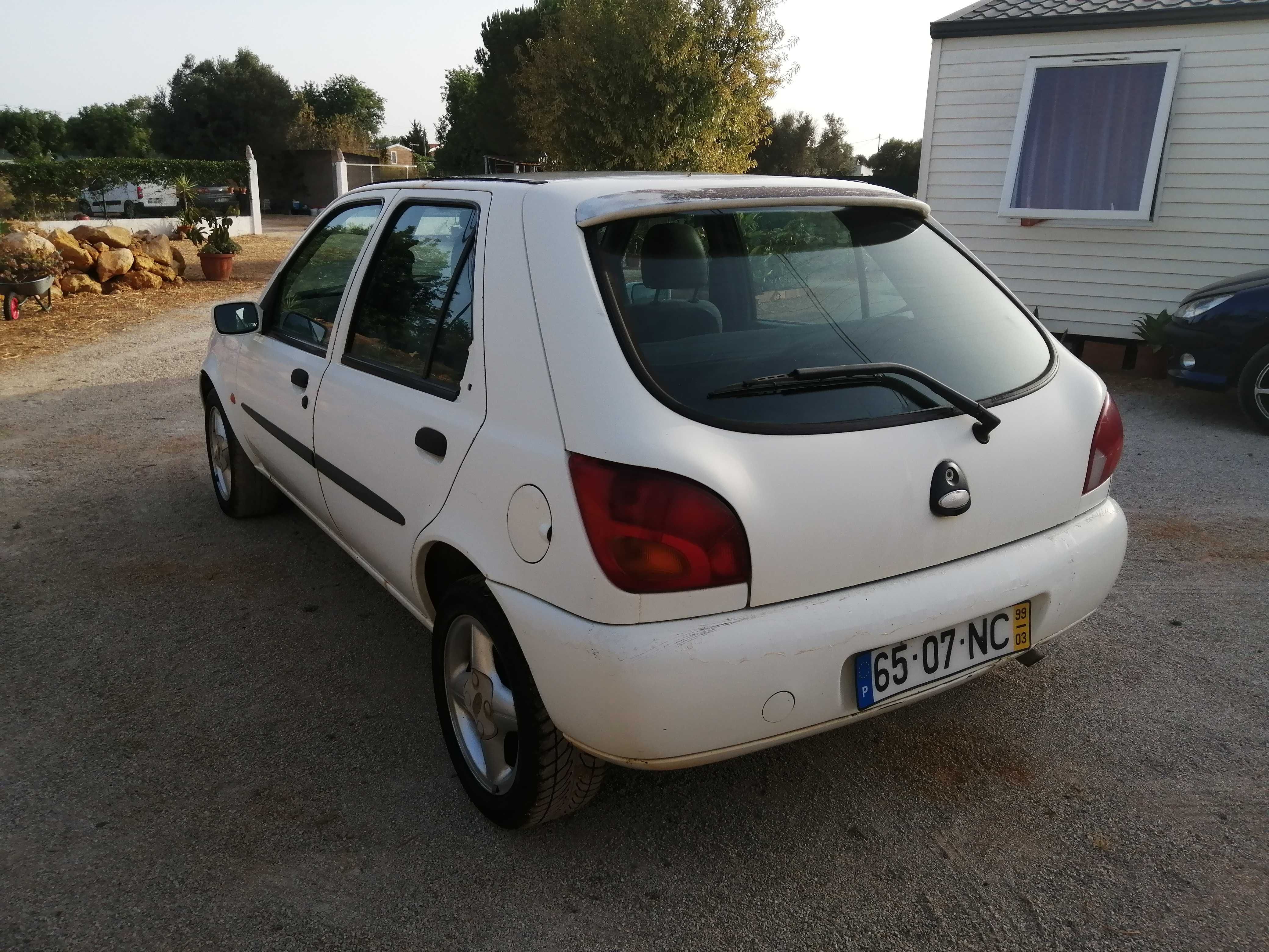 Ford Fiesta 158.000km 1ºdono
