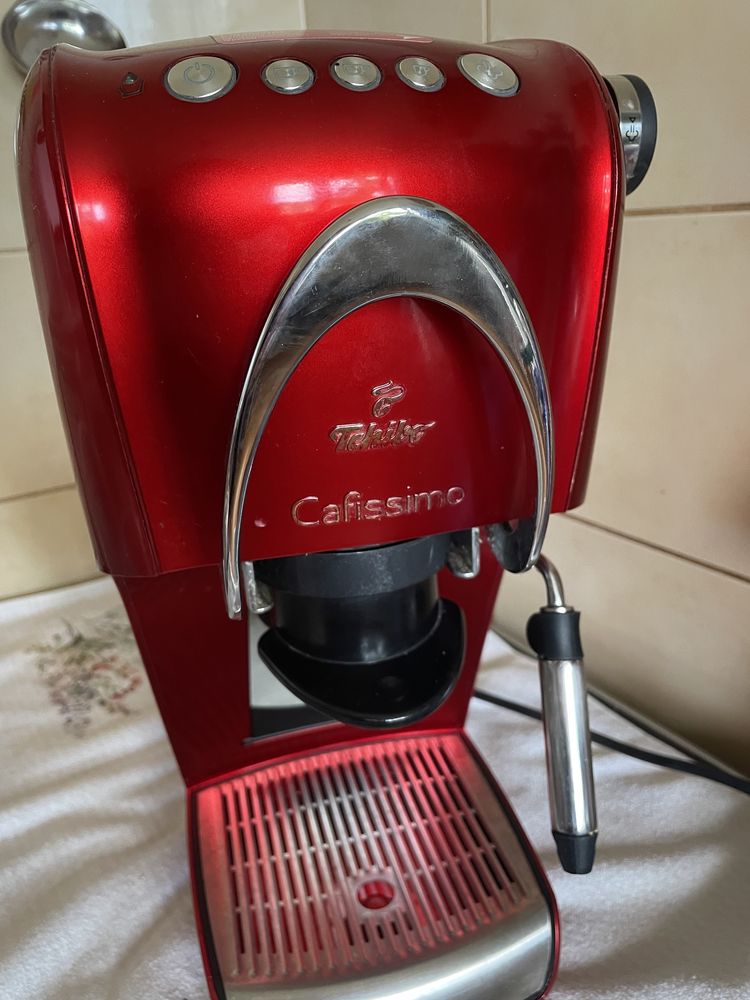 Ekspres kapsulkowy Tchibo Cafissimo ze spieniaczem mleka