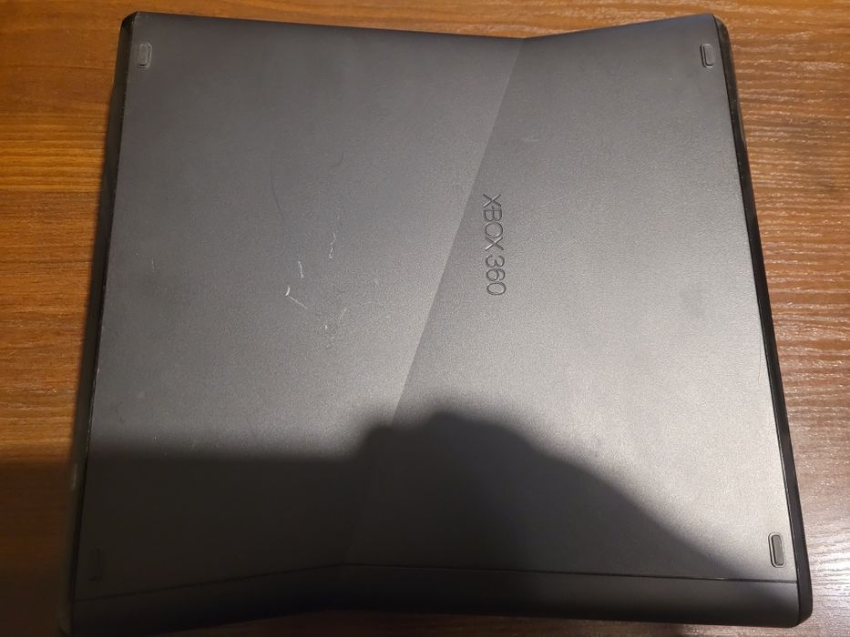 Xbox360 320gb model1439 stan bardzo dobry fajny zestaw box