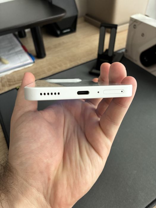 Смартфон Nothing Phone (3a) 8/128 - Чудовий стан, гарантія, аксесуари