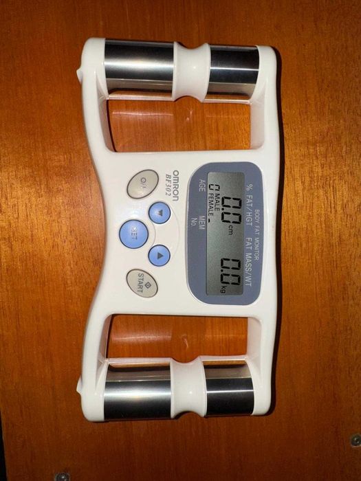 Medidor de gordura corporal BF 302 - NOVO