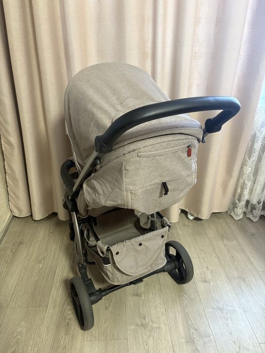 Візок прогулянковий CARRELLO Vista