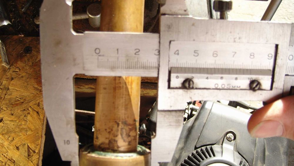 Śruba napędowa nastawna składana