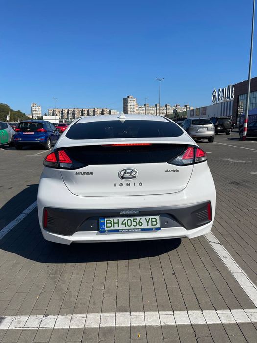 Hyundai IONIQ рест