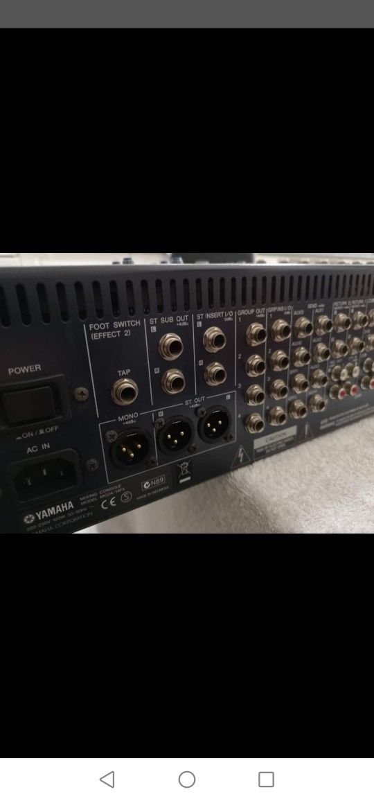 Mesa YAMAHA 24 canais como nova