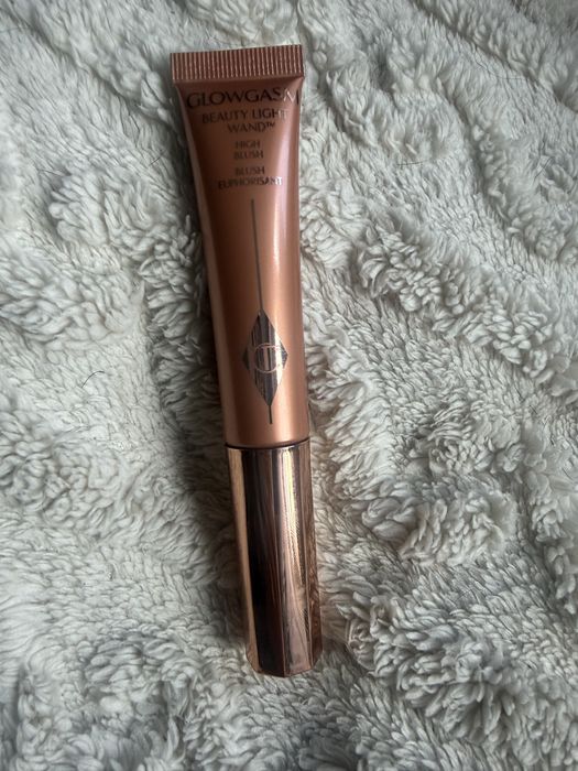 Charlotte tilbury rozświetlacz