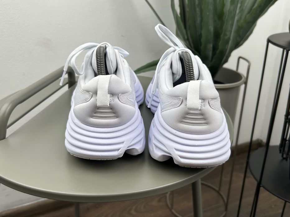 Оригінал! Кросівки Hoka Bondi 8 41 розмір MM871