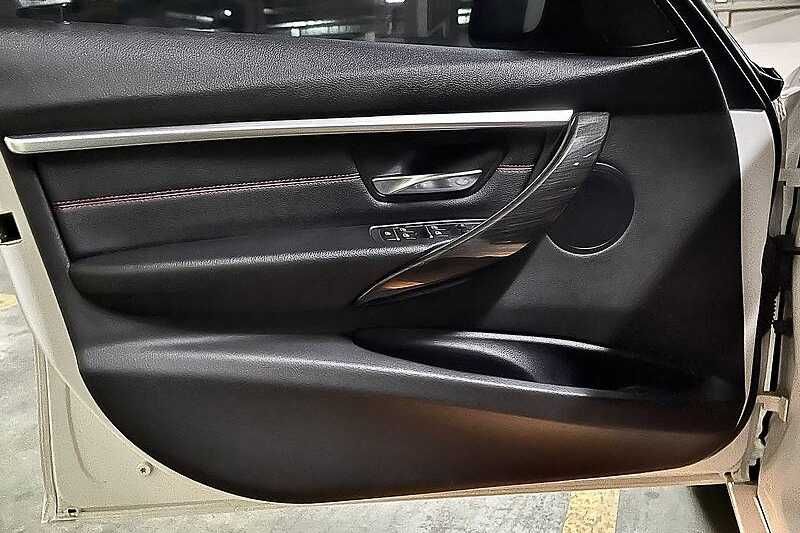 BMW 328і 2016 xDrive Ідеальний стан, Багата комплектація