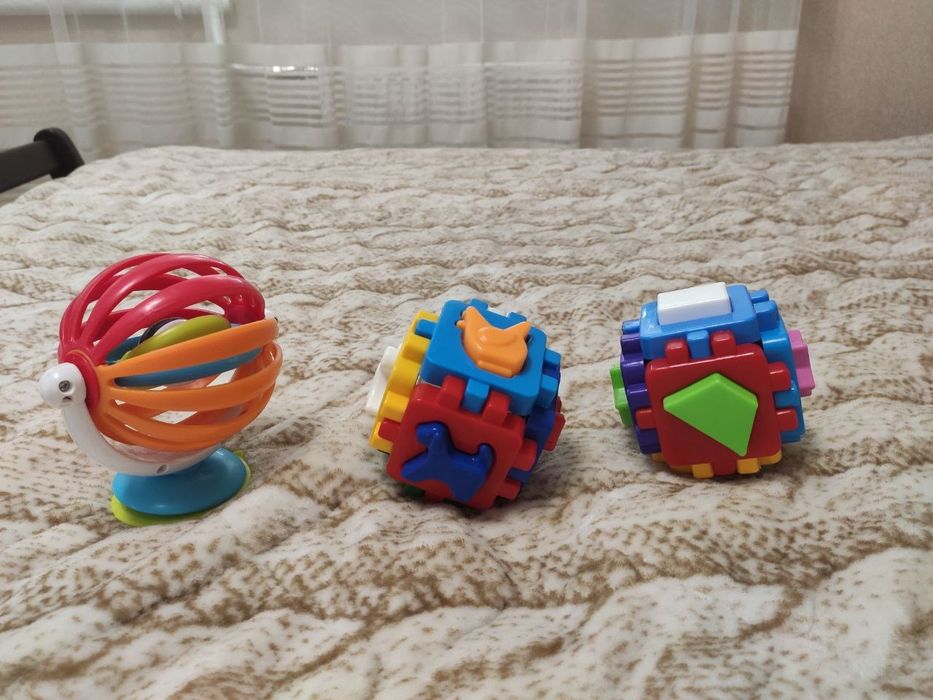 Іграшки дитячі..