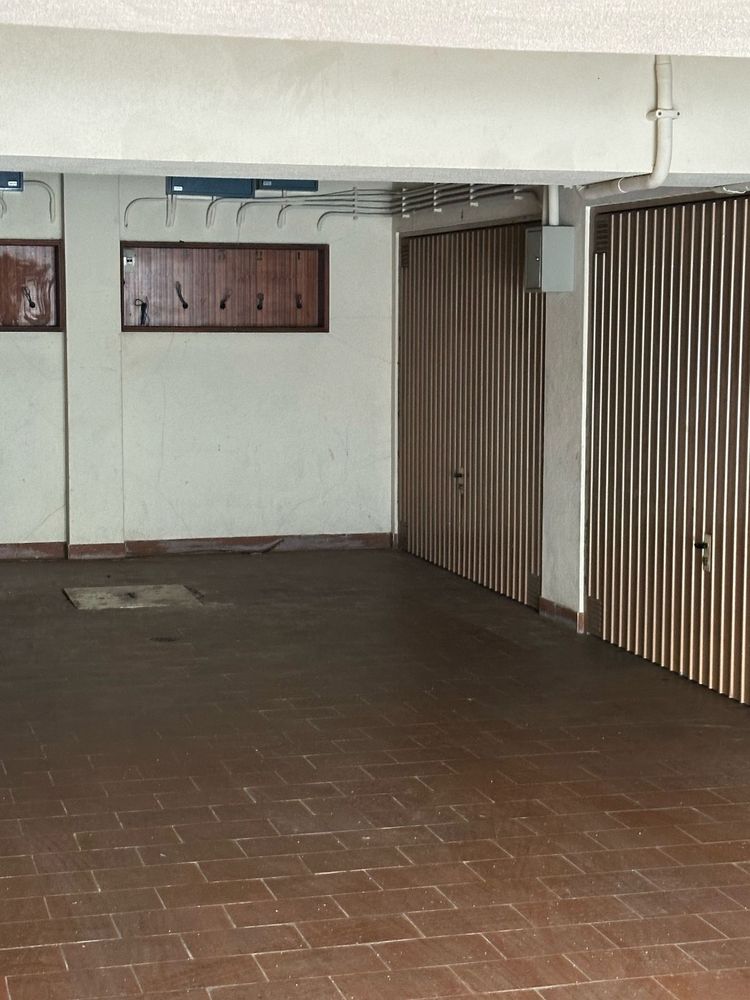 Vendo garagem fechada Belas Negociavel