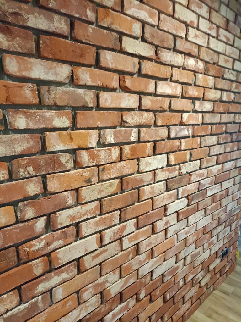 Cegła retro lico