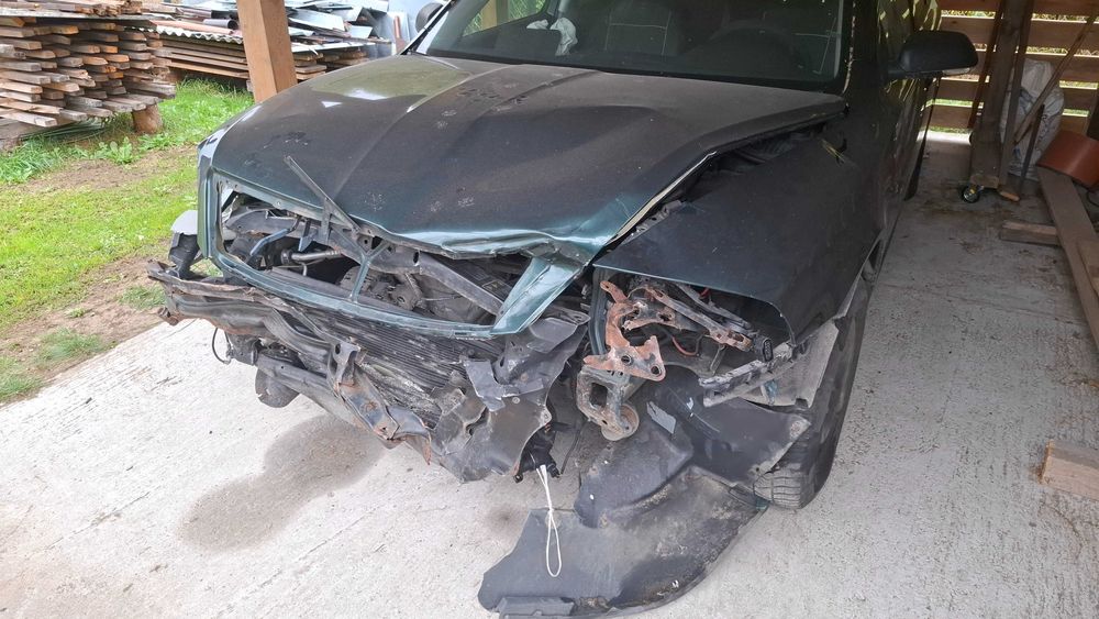 Skoda OCTAVIA II  Hak * LPG * Zdrowy Siknik ; Uszkodzona, na części.