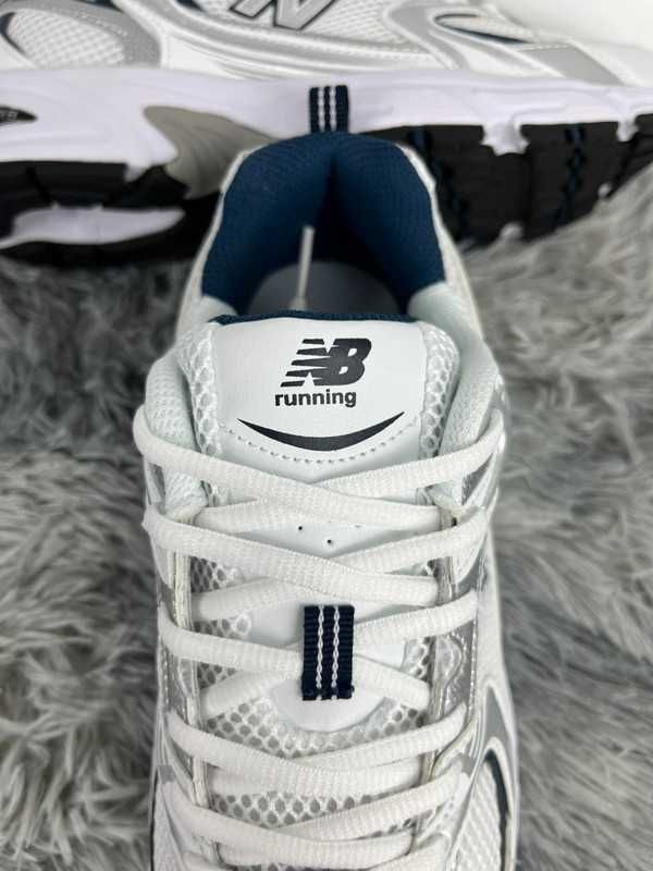 Biały^ufać^NewBalance530^UnisexTrampki Roz.42