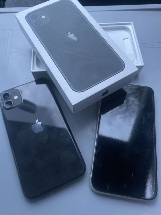 Iphone 11 64 gb biały i czarny