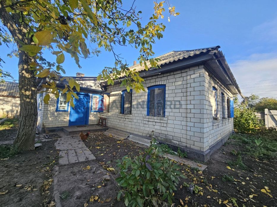 Будинок в Худяках, центр, 25 соток ділянка