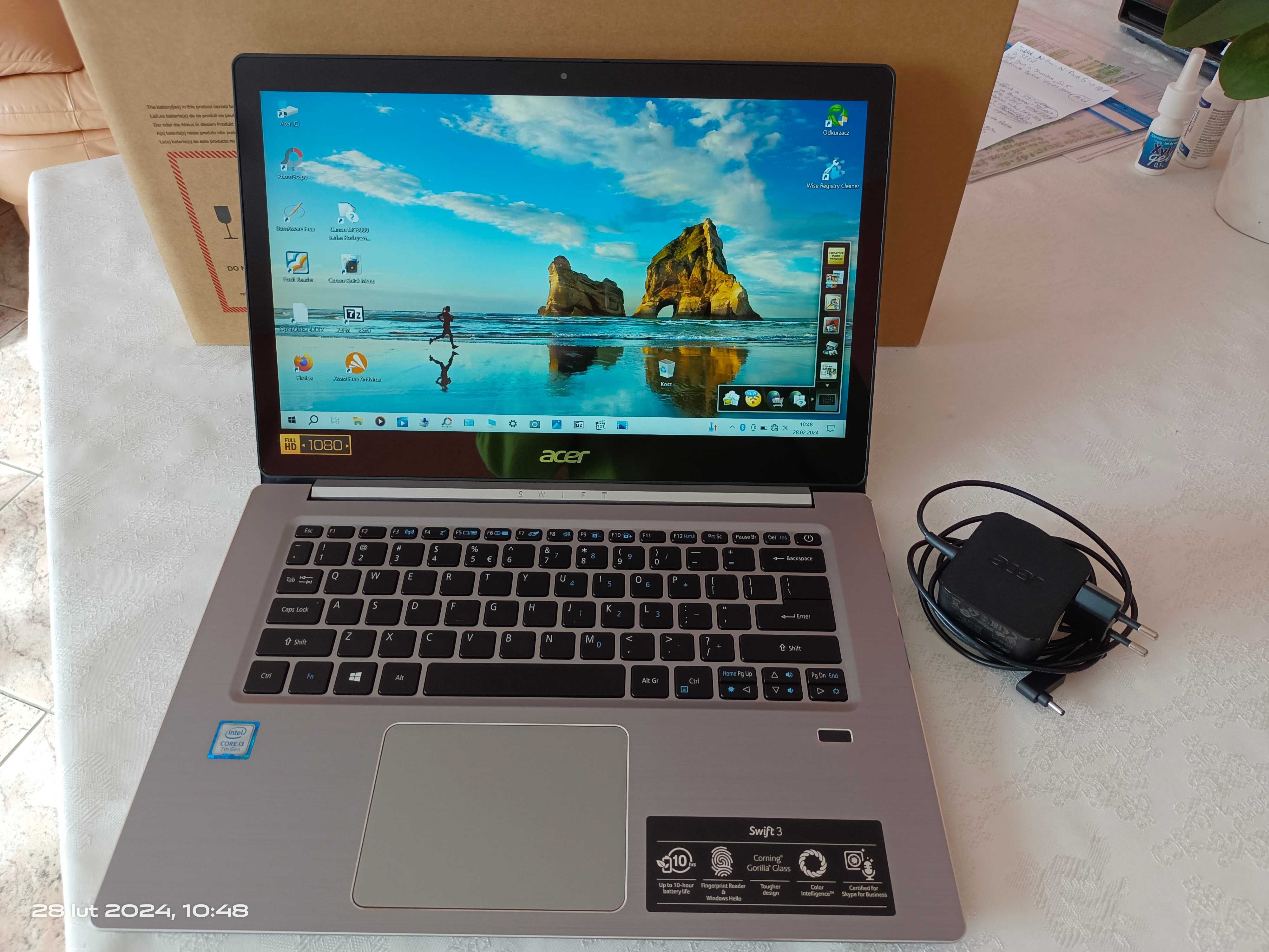 Laptop ACER Swift-3,  Ekran 14,1 cala IPS, FHD, Core i3 Dysk SSD, ALU