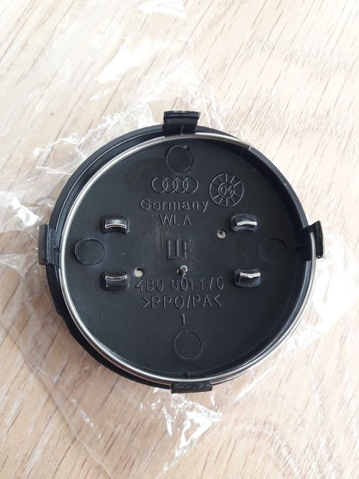 Ковпачок заглушка на литі диски Audi