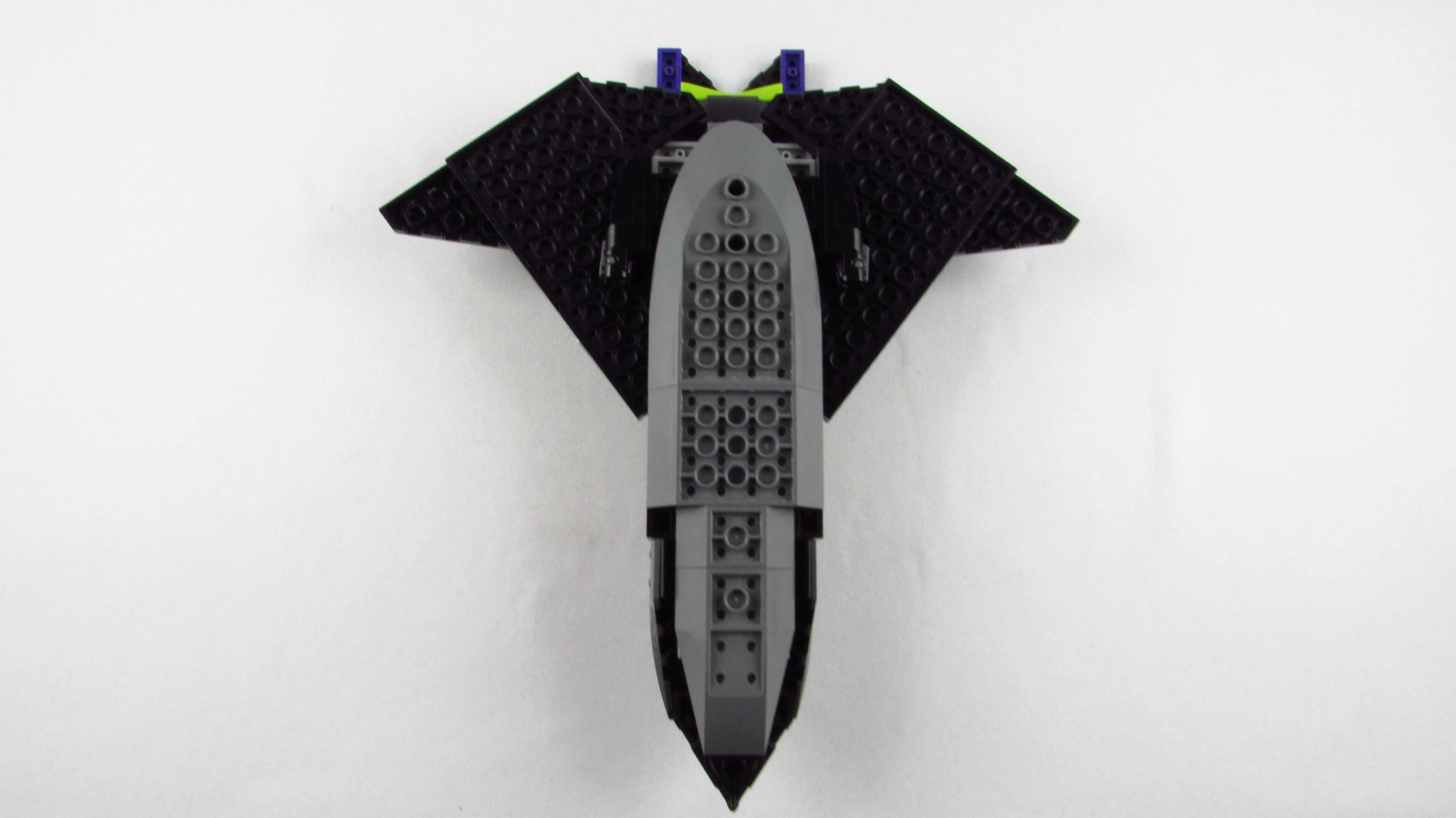 LEGO - 76047 Pościg czarnej pantery - Kompletny statek czarnej pantery