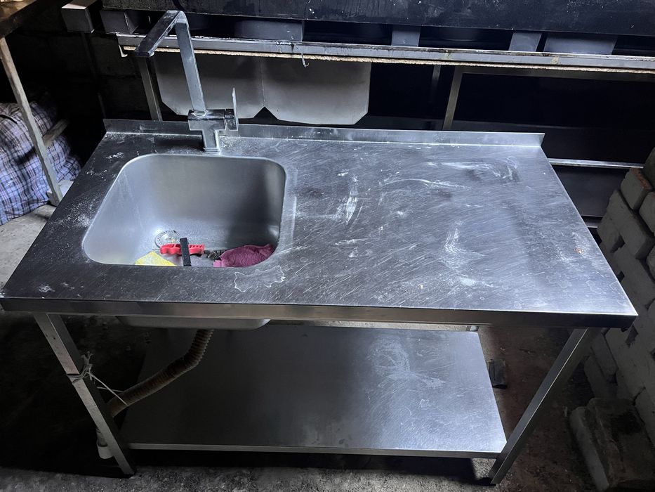 Столы, вытяжки, полки из нержавейки