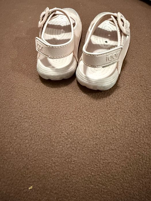 Vendo Sandálias Marca Igor usadas mas em bom Estado