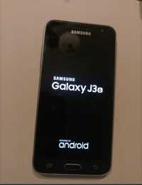Samsung Galaxy j3 w switniem stanie.