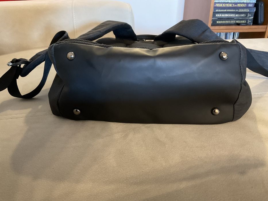 Mochila Qilive Cinza – Para Portátil, Moderna e Confortável