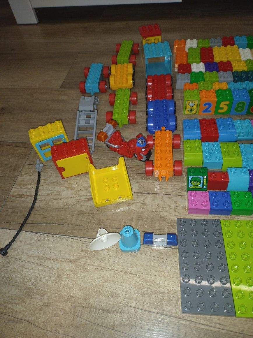 LEGO Duplo 216 elementow
