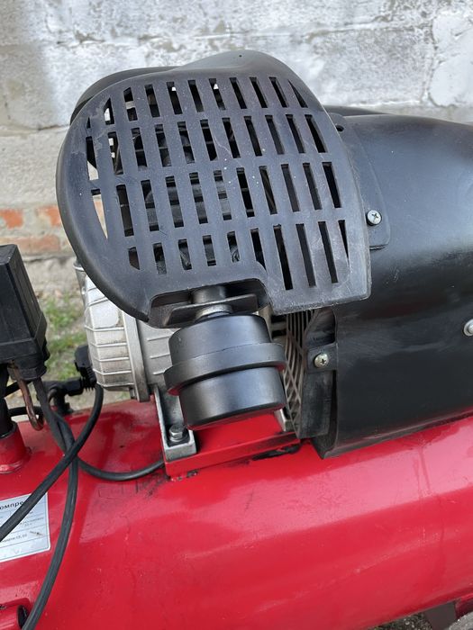 Продам компресор INTERTOOL PT-0004 б/в у відмінному стані