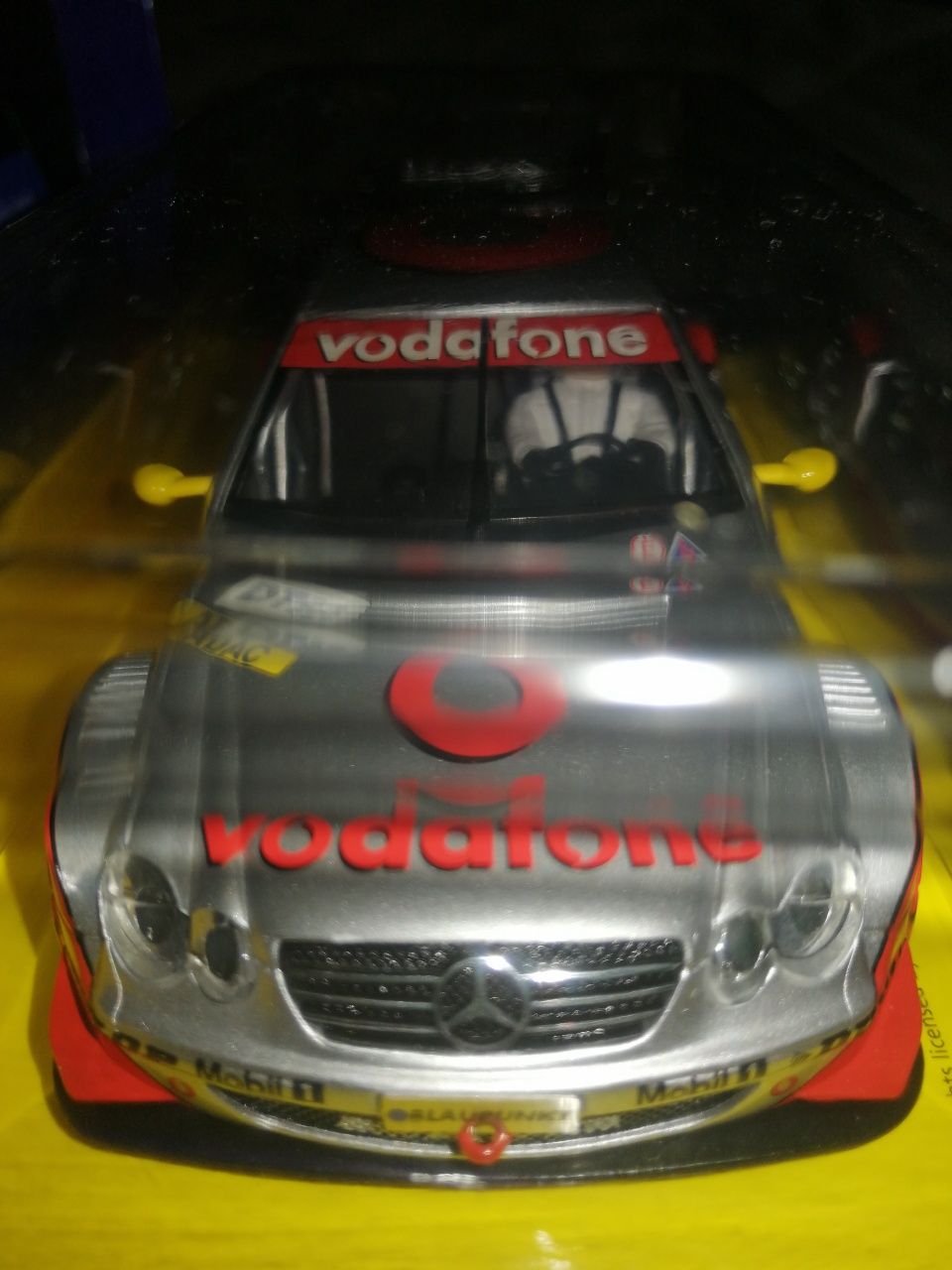 SCX Mercedes Vodafone 1:32