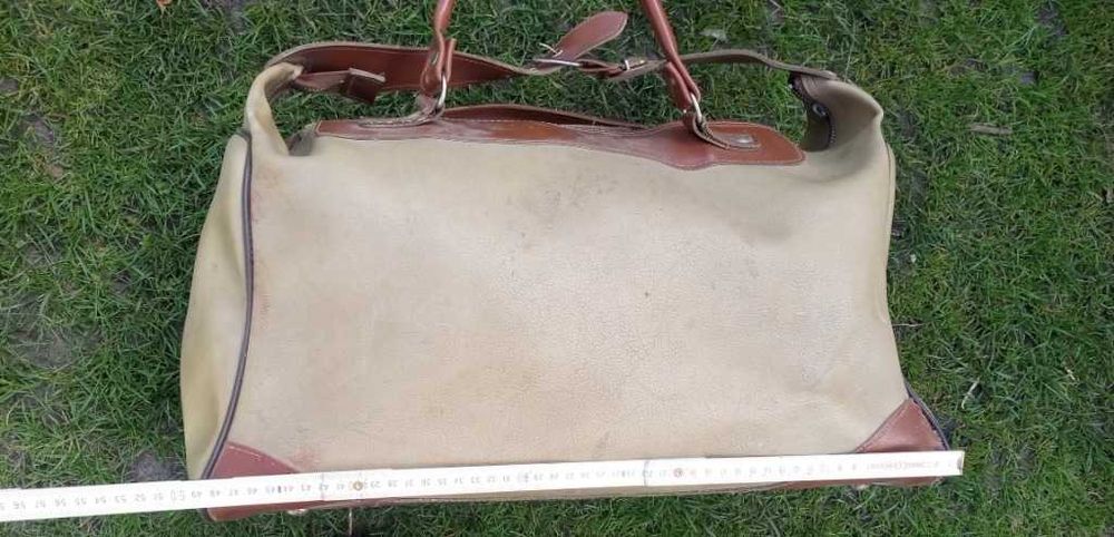 stara torba podróżna