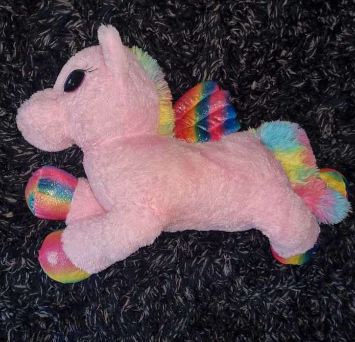 Vários peluches lindos
