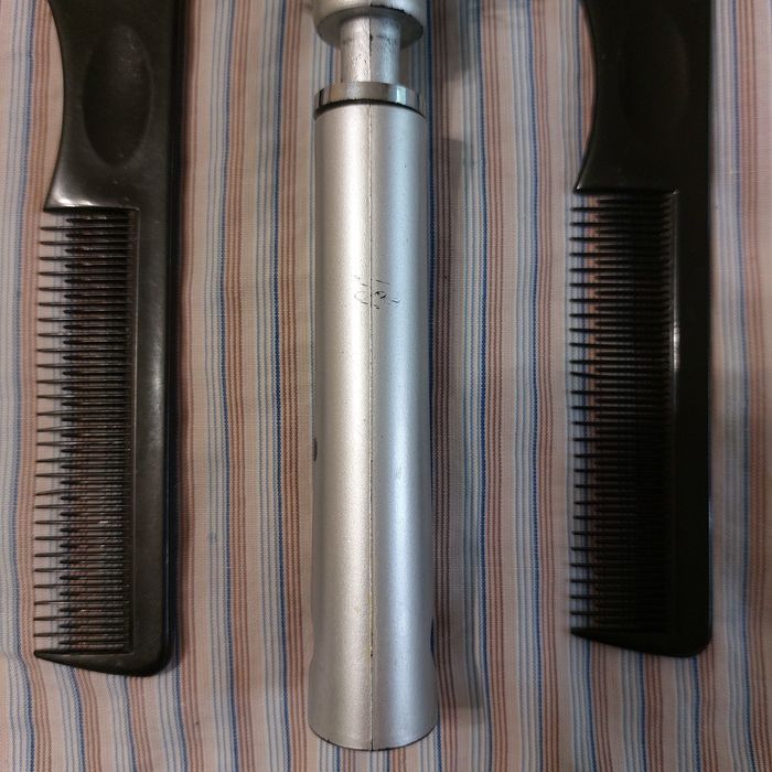 Гребінці та щітка для волосся