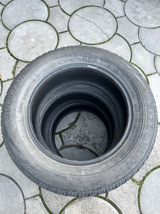 Резина Bridgestone 215/60/16