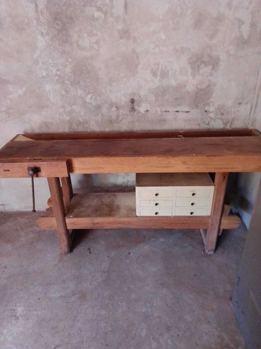 Banco de marceneiro profissional.