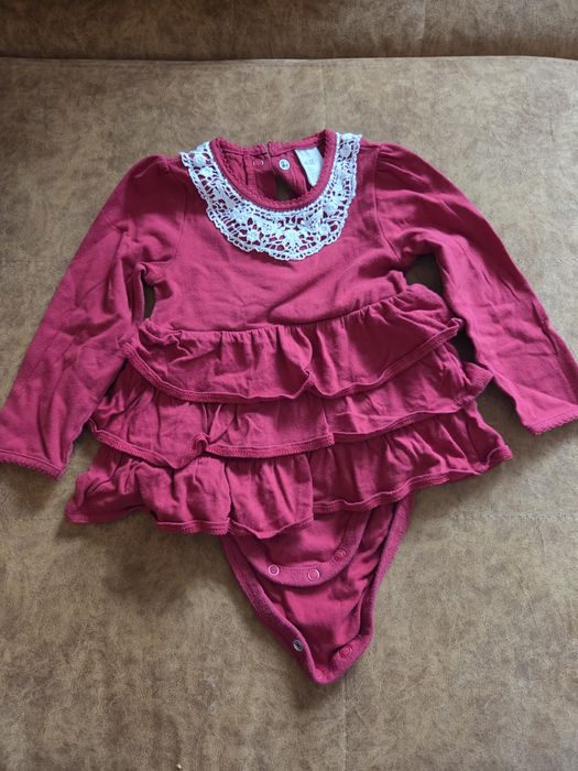 Zestaw ubrań świątecznych dla dziewczynki