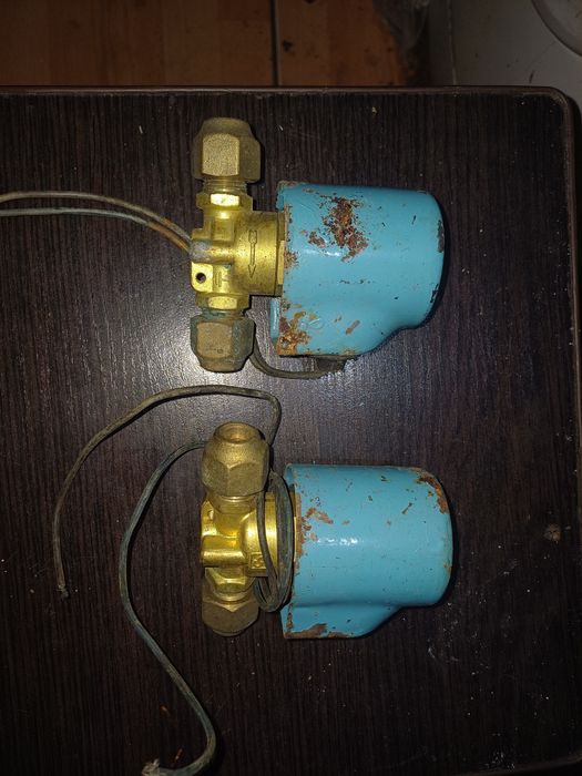 Соленоидные клапана для газа.