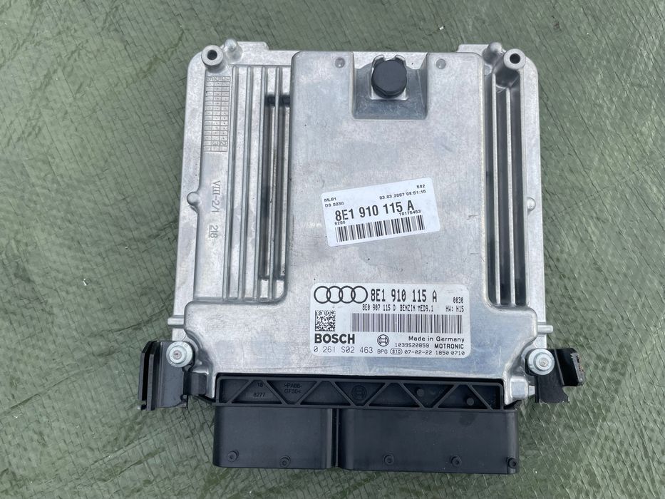 Komputer sterownik silnika  AUDI A4 B7 2.0 TFSI