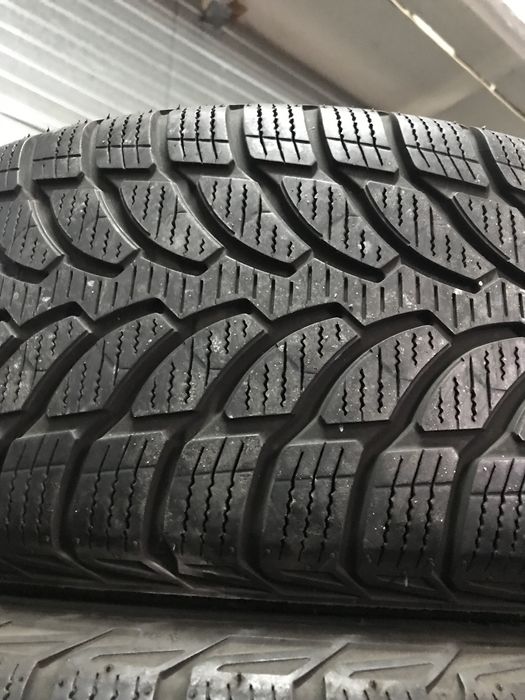 205/60 R16 Bridgestone Blizzak LM-32 Шины б/у зима Склад резины