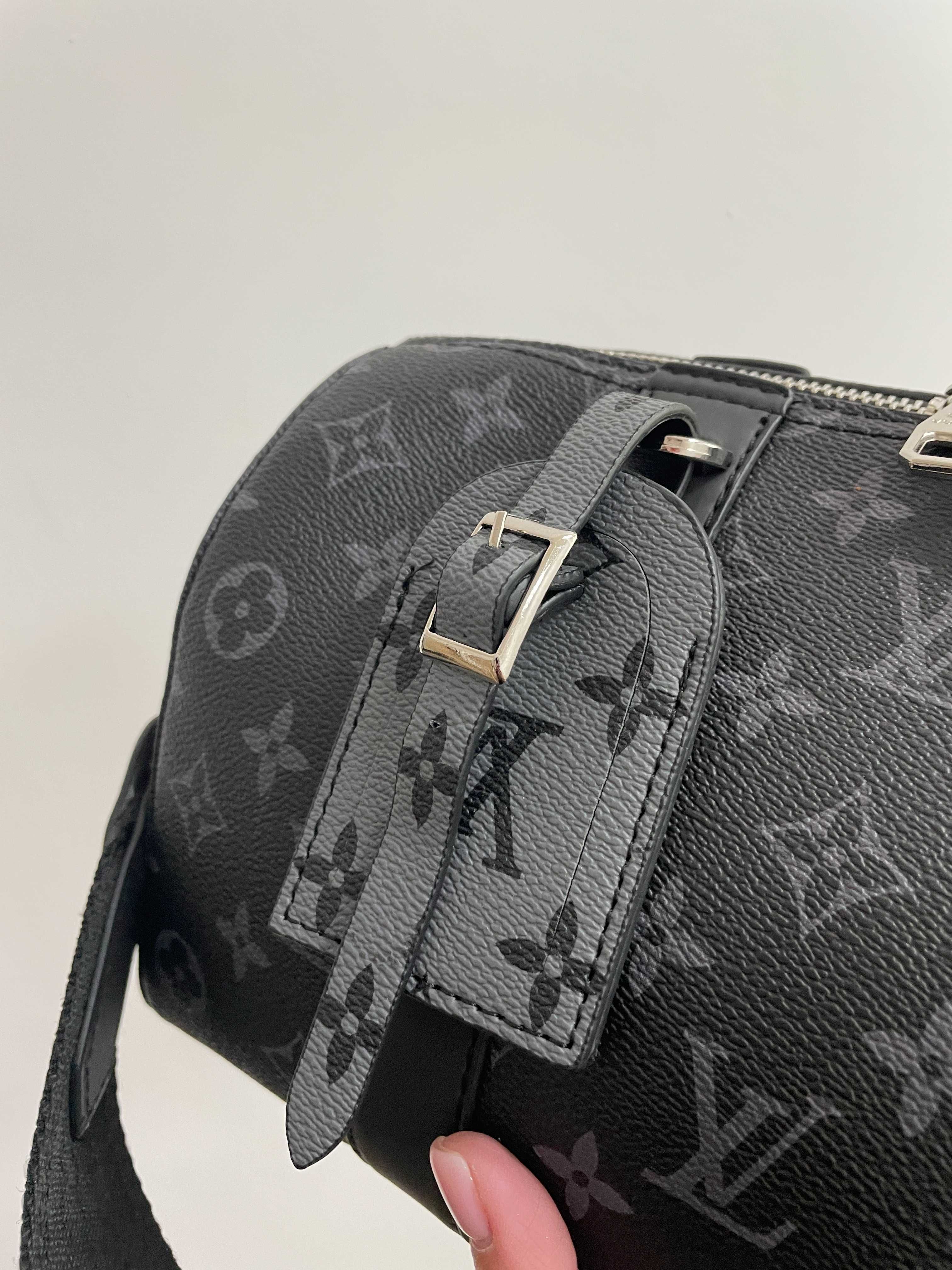 Чоловіча сумка Louis Vuitton мужская сумка для путешествий через плечо