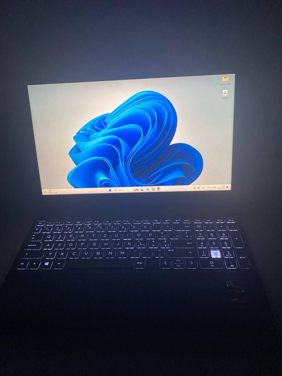 hp envy x360 очень хорошом состояние