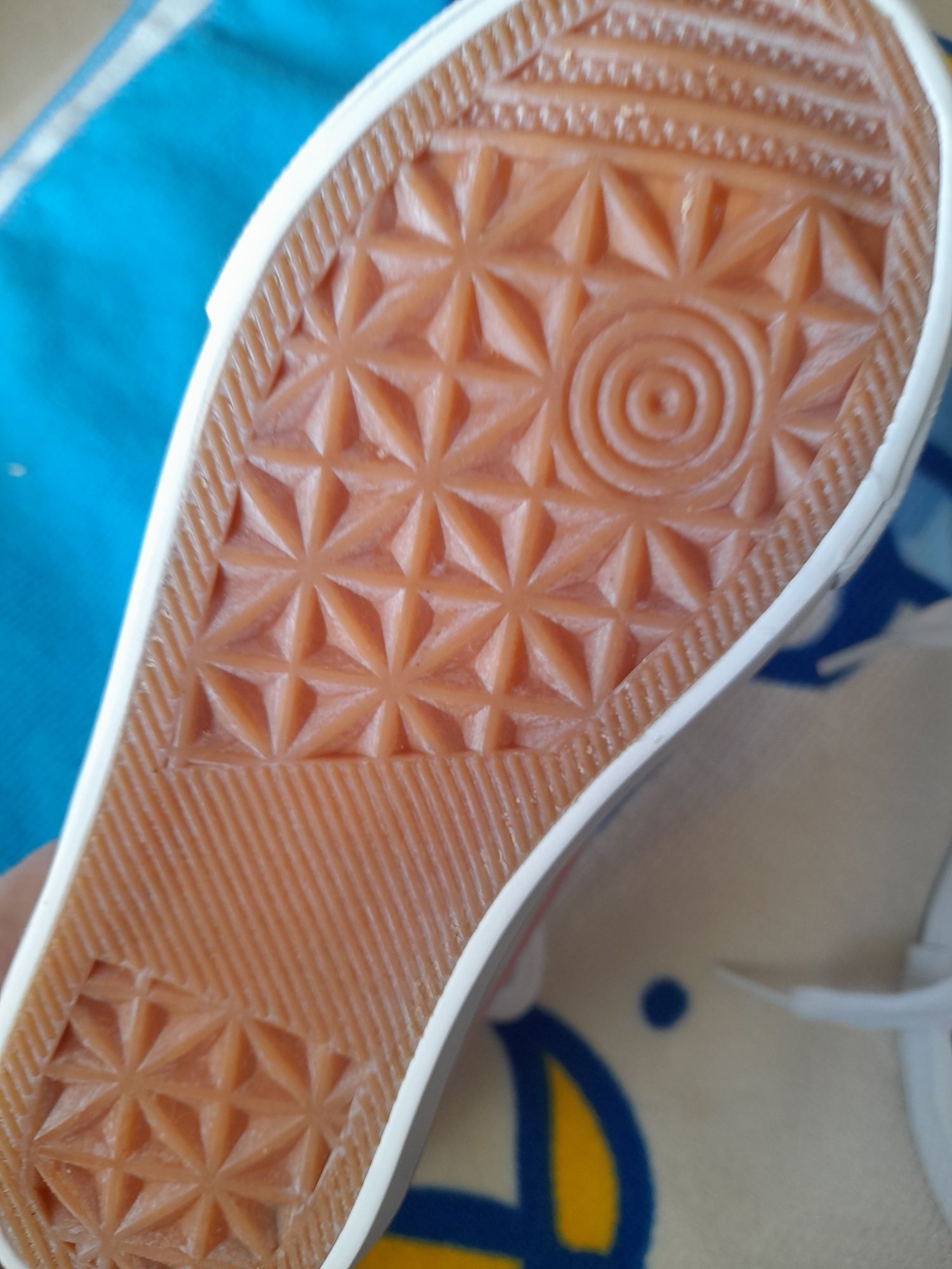 Tenis novos e usados  3€ cada
